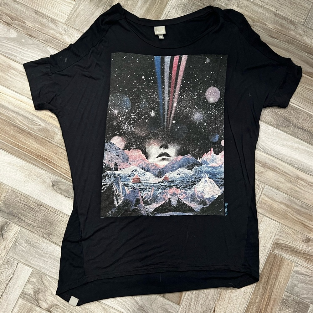 SZ M Bench Shirt